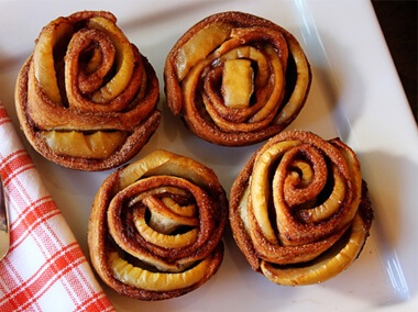 Roles de Manzana en Forma de Rosas