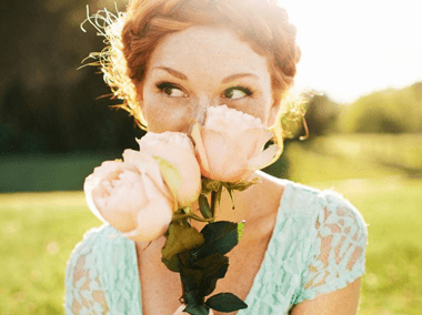 ¿Qué Hay Detrás del Aroma de las Rosas?